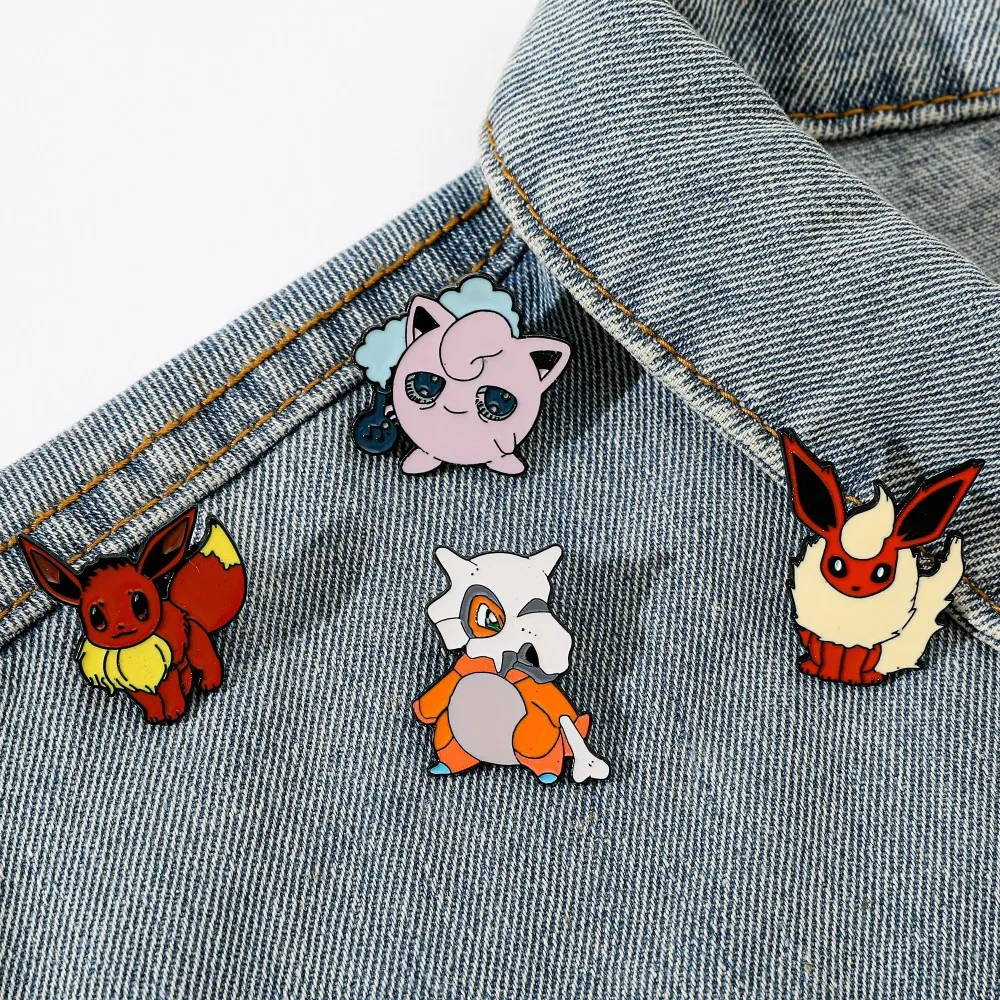 Cosplay Prop Bag - 4 Stuks Karakters Cartoon Broche Flareon